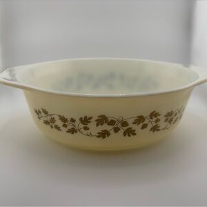 Vintage Pyrex Golden Acorn 043